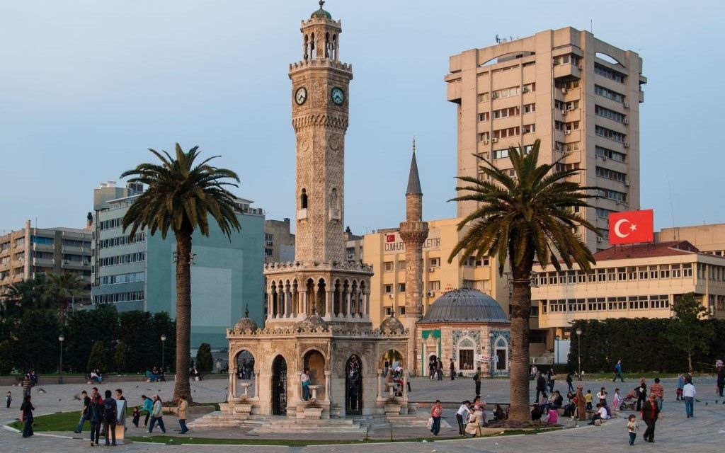 İzmir şehir görünümü
